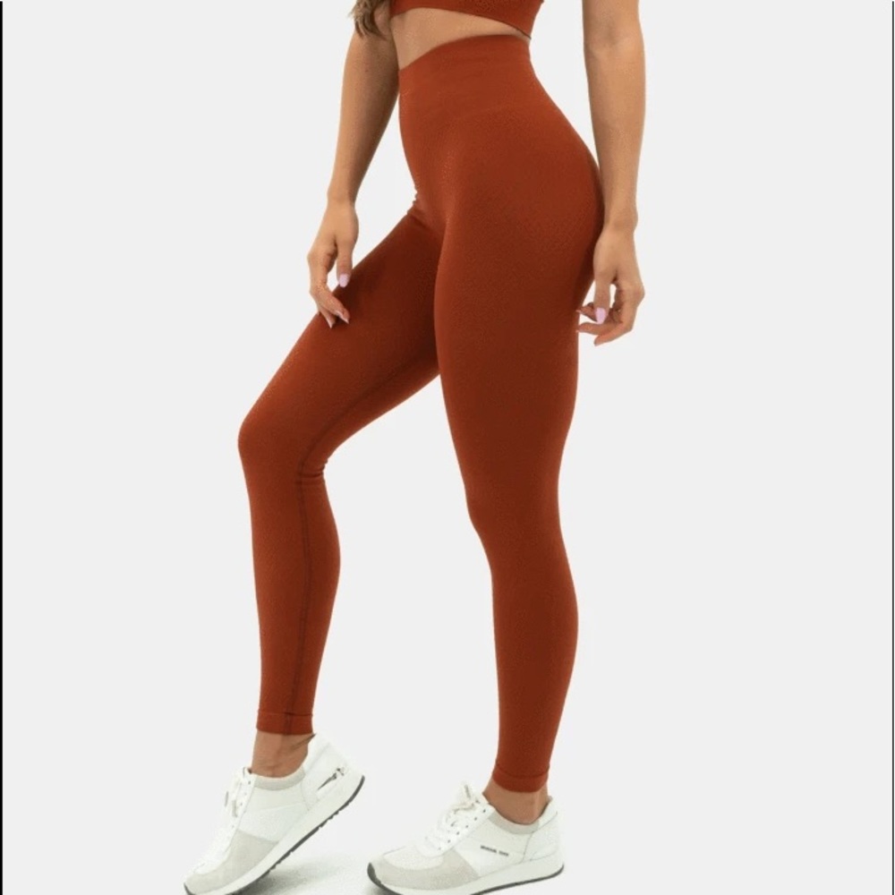 Balance Athletica the Energy pant- Amber